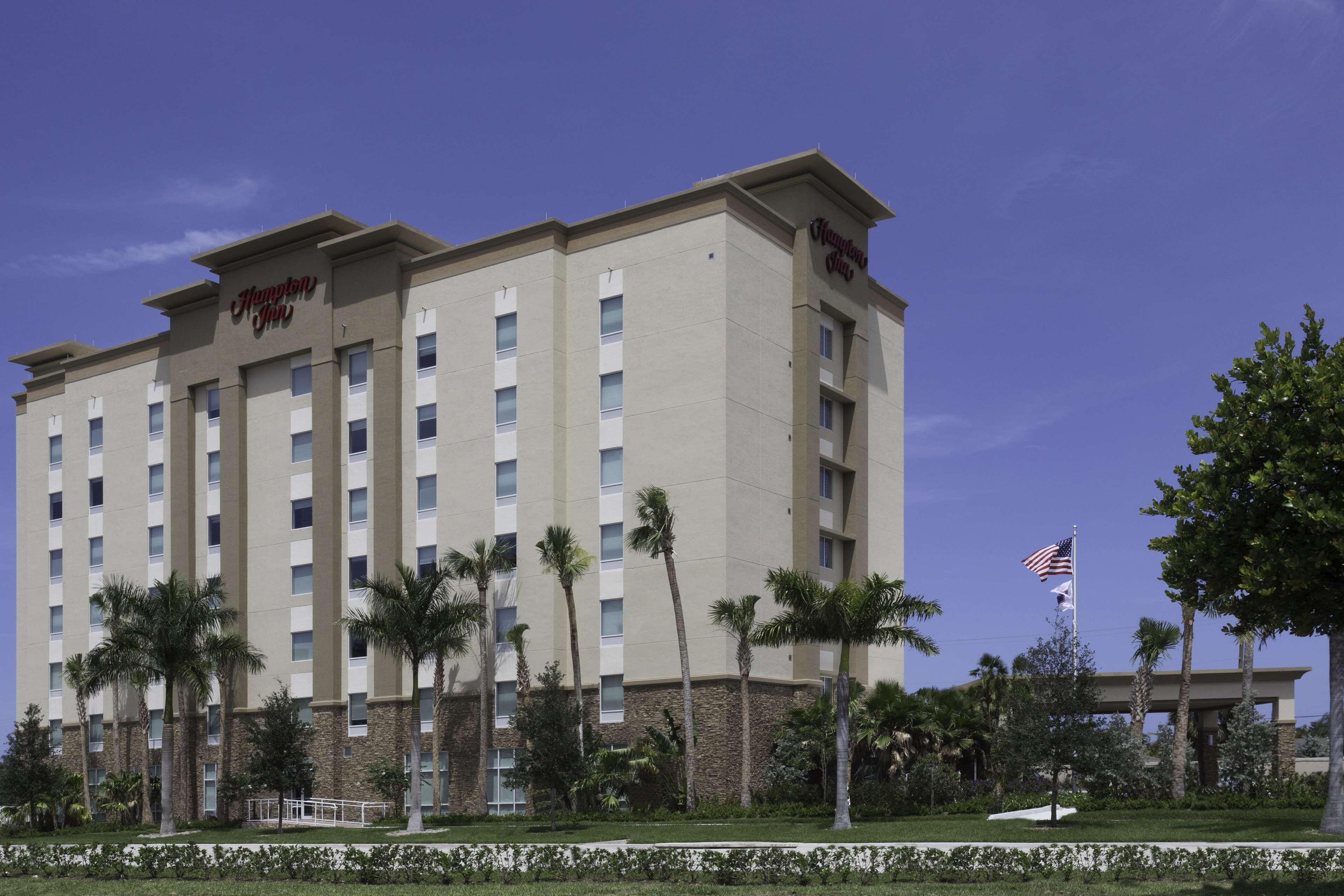 Hampton Inn Fort Lauderdale Pompano Beach Exterior foto